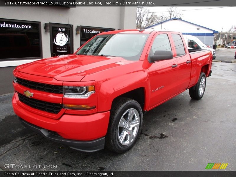 Red Hot / Dark Ash/Jet Black 2017 Chevrolet Silverado 1500 Custom Double Cab 4x4