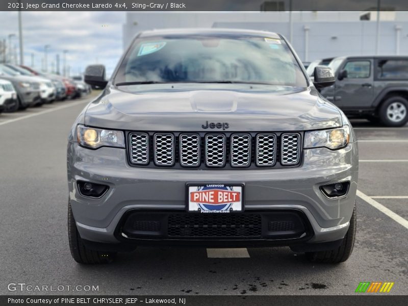 Sting-Gray / Black 2021 Jeep Grand Cherokee Laredo 4x4