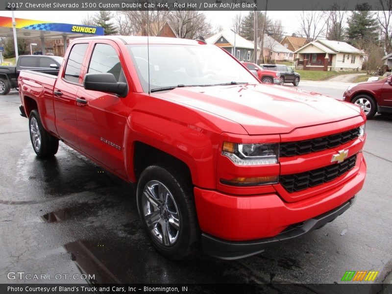 Red Hot / Dark Ash/Jet Black 2017 Chevrolet Silverado 1500 Custom Double Cab 4x4