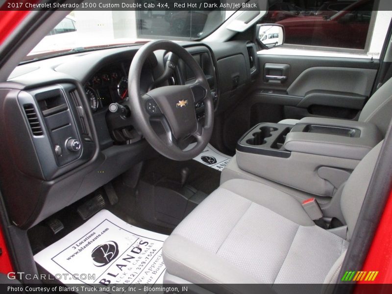 Red Hot / Dark Ash/Jet Black 2017 Chevrolet Silverado 1500 Custom Double Cab 4x4