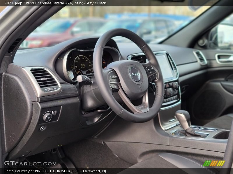 Sting-Gray / Black 2021 Jeep Grand Cherokee Laredo 4x4