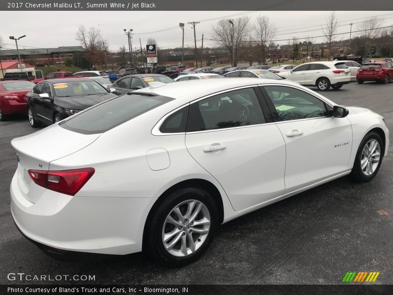 Summit White / Jet Black 2017 Chevrolet Malibu LT