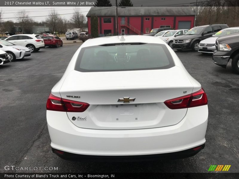 Summit White / Jet Black 2017 Chevrolet Malibu LT