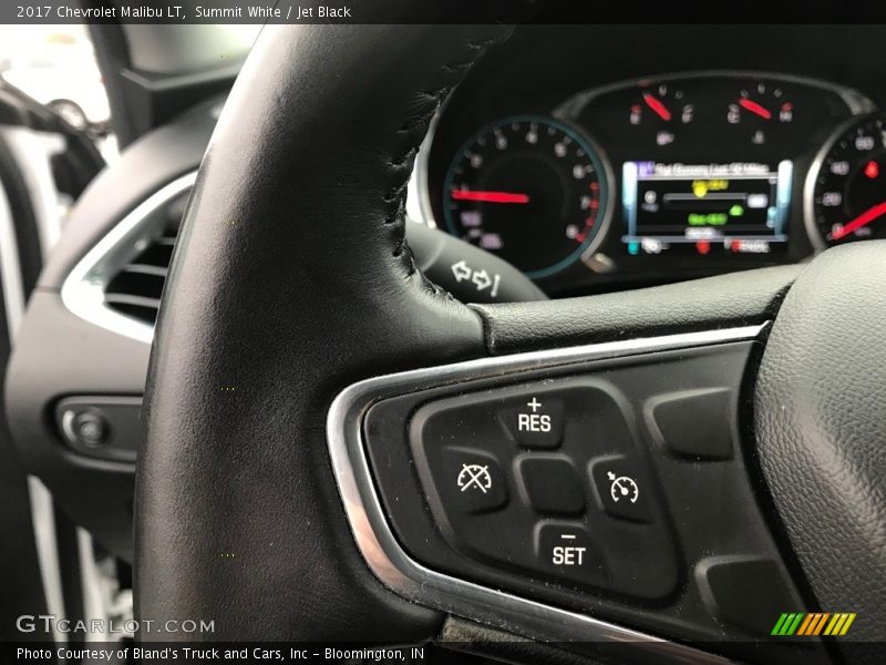 Summit White / Jet Black 2017 Chevrolet Malibu LT