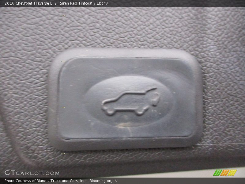 Siren Red Tintcoat / Ebony 2016 Chevrolet Traverse LTZ