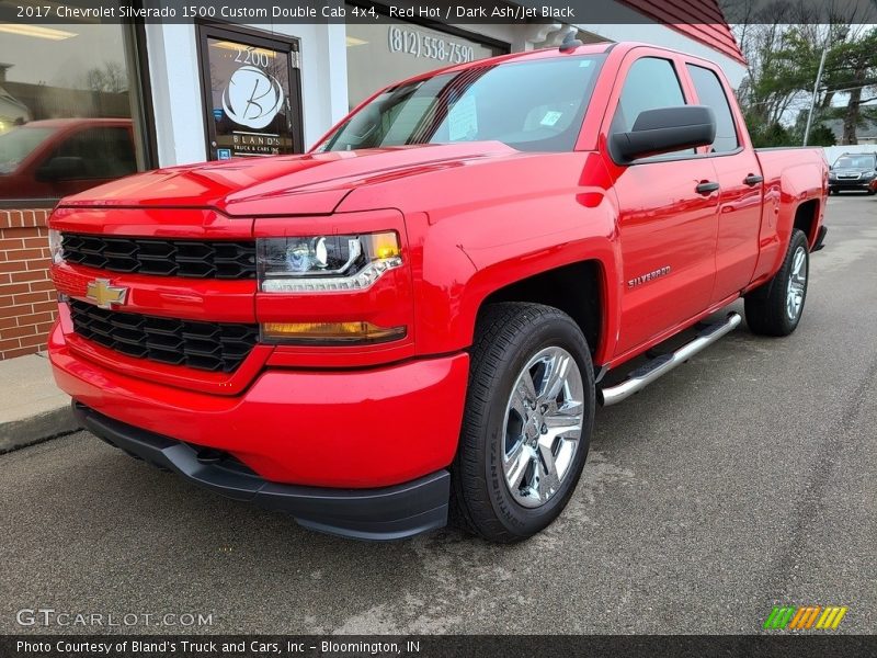 Red Hot / Dark Ash/Jet Black 2017 Chevrolet Silverado 1500 Custom Double Cab 4x4