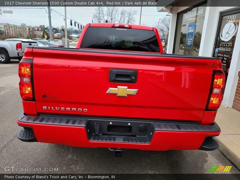 Red Hot / Dark Ash/Jet Black 2017 Chevrolet Silverado 1500 Custom Double Cab 4x4