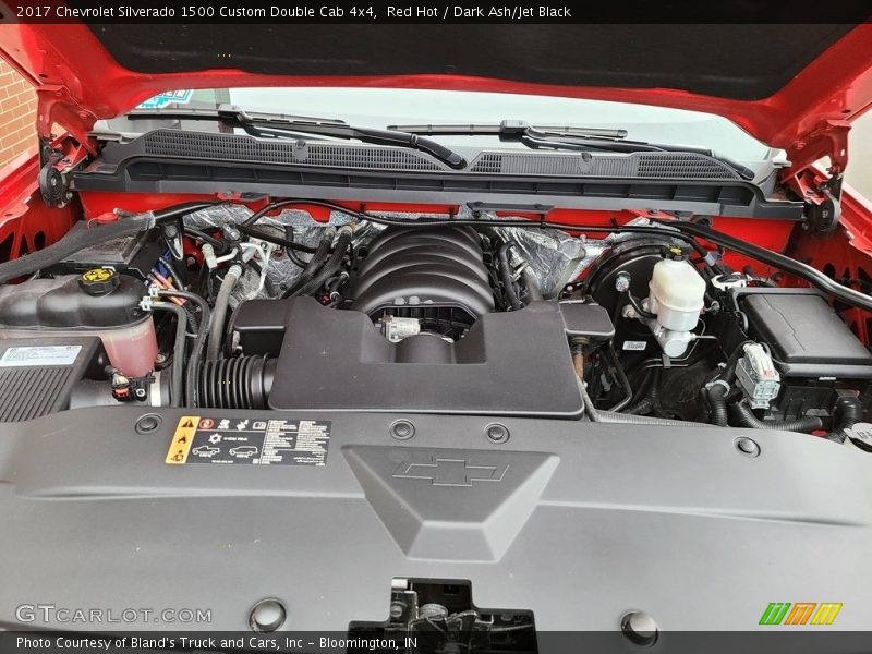 Red Hot / Dark Ash/Jet Black 2017 Chevrolet Silverado 1500 Custom Double Cab 4x4