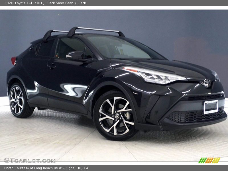 Front 3/4 View of 2020 C-HR XLE