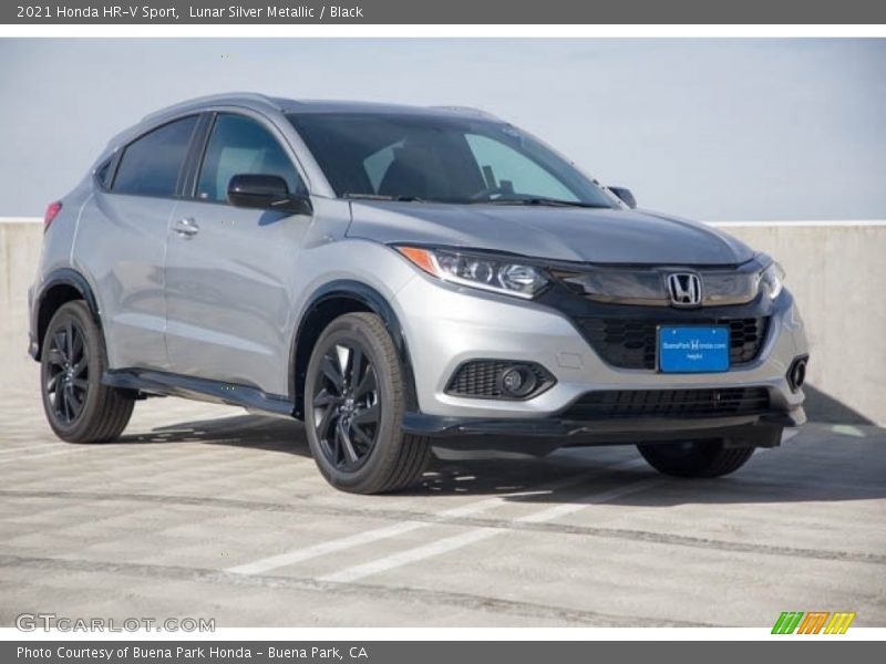 Front 3/4 View of 2021 HR-V Sport