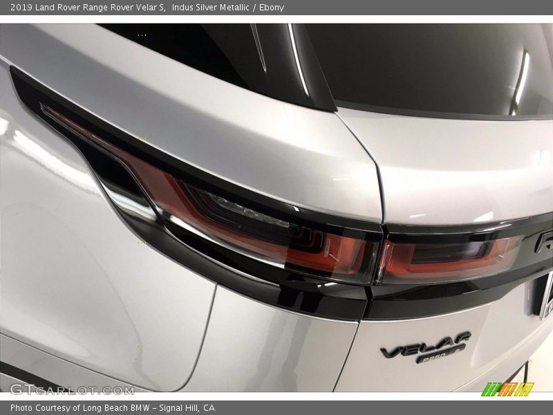 Indus Silver Metallic / Ebony 2019 Land Rover Range Rover Velar S
