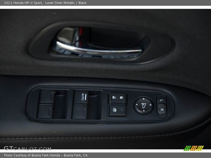 Lunar Silver Metallic / Black 2021 Honda HR-V Sport