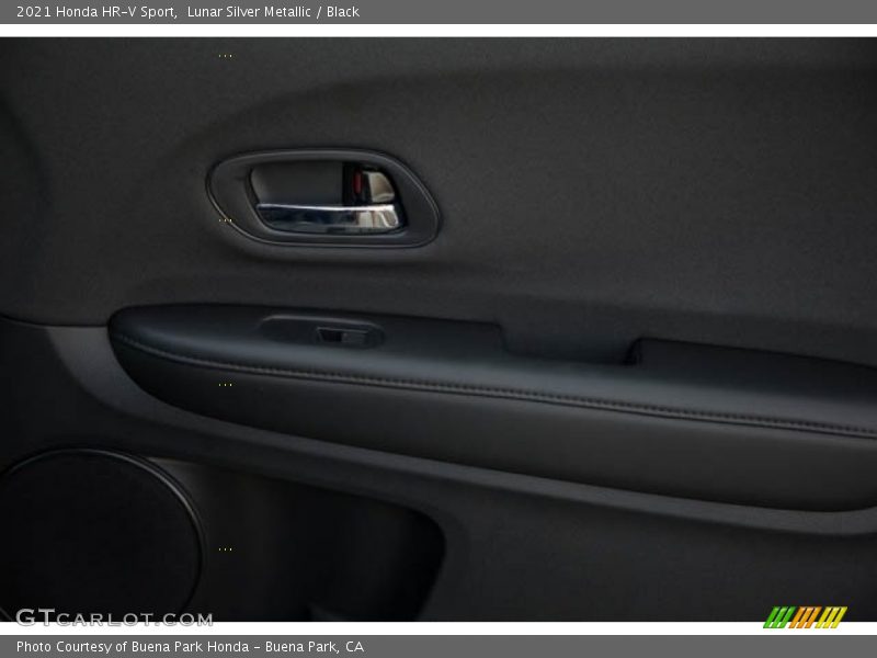 Lunar Silver Metallic / Black 2021 Honda HR-V Sport