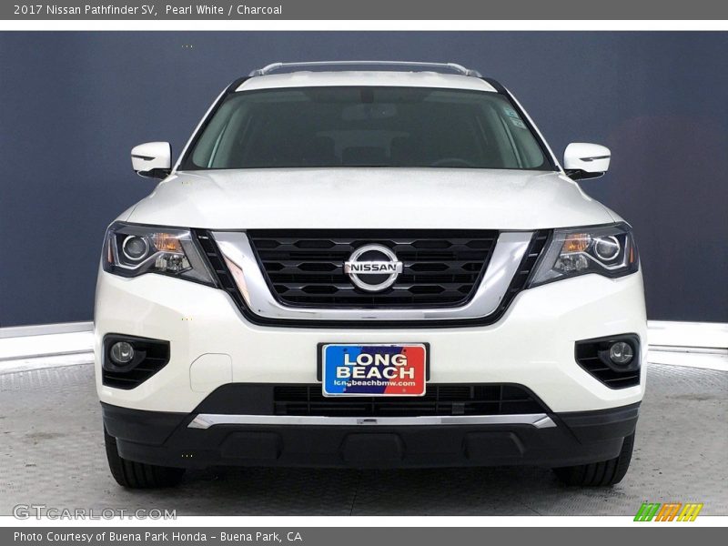 Pearl White / Charcoal 2017 Nissan Pathfinder SV