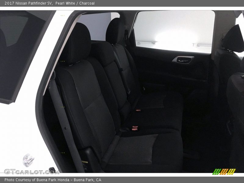 Pearl White / Charcoal 2017 Nissan Pathfinder SV