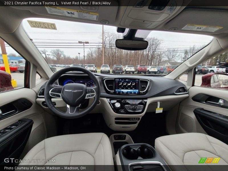  2021 Pacifica Touring L Black/Alloy Interior