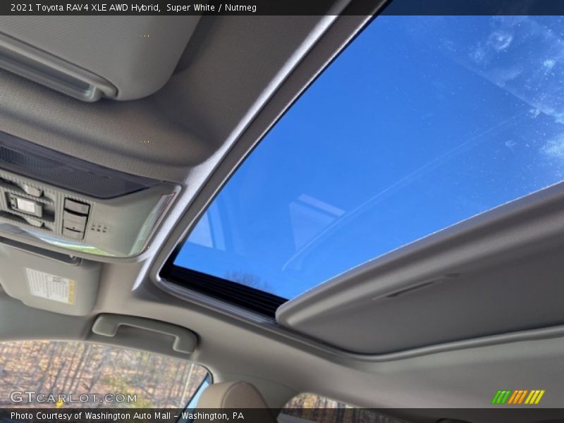 Super White / Nutmeg 2021 Toyota RAV4 XLE AWD Hybrid