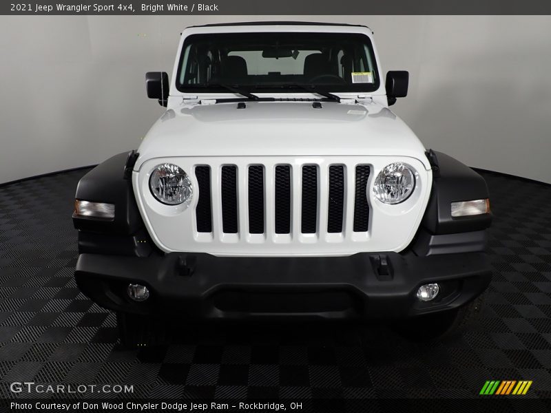 Bright White / Black 2021 Jeep Wrangler Sport 4x4