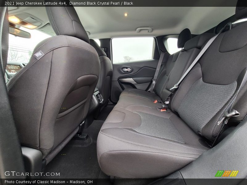 Diamond Black Crystal Pearl / Black 2021 Jeep Cherokee Latitude 4x4