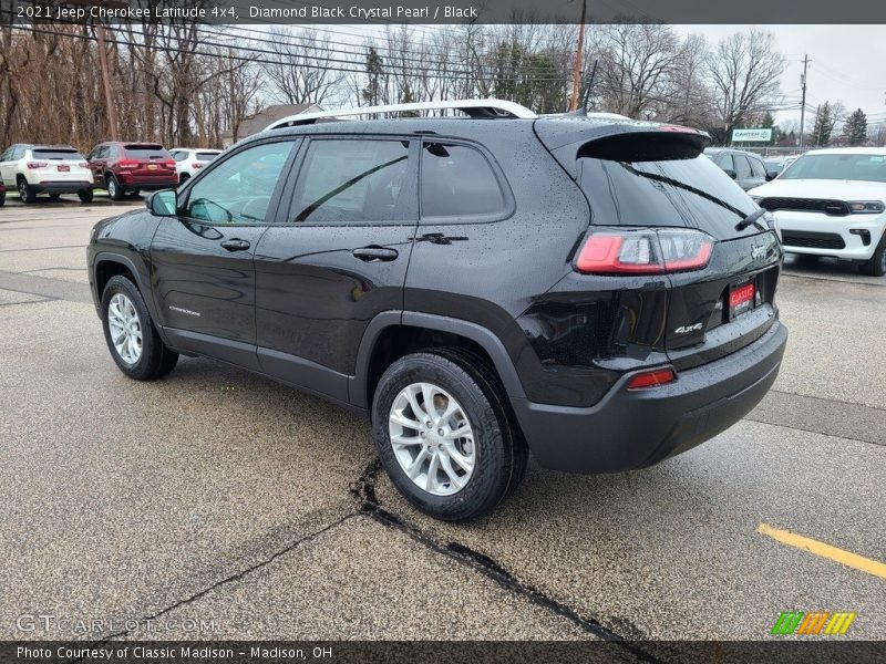 Diamond Black Crystal Pearl / Black 2021 Jeep Cherokee Latitude 4x4