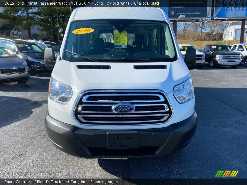 Oxford White / Charcoal black 2019 Ford Transit Passenger Wagon XLT 350 MR Long
