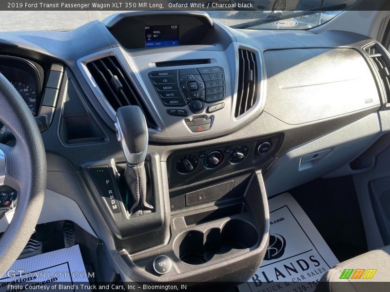 Oxford White / Charcoal black 2019 Ford Transit Passenger Wagon XLT 350 MR Long