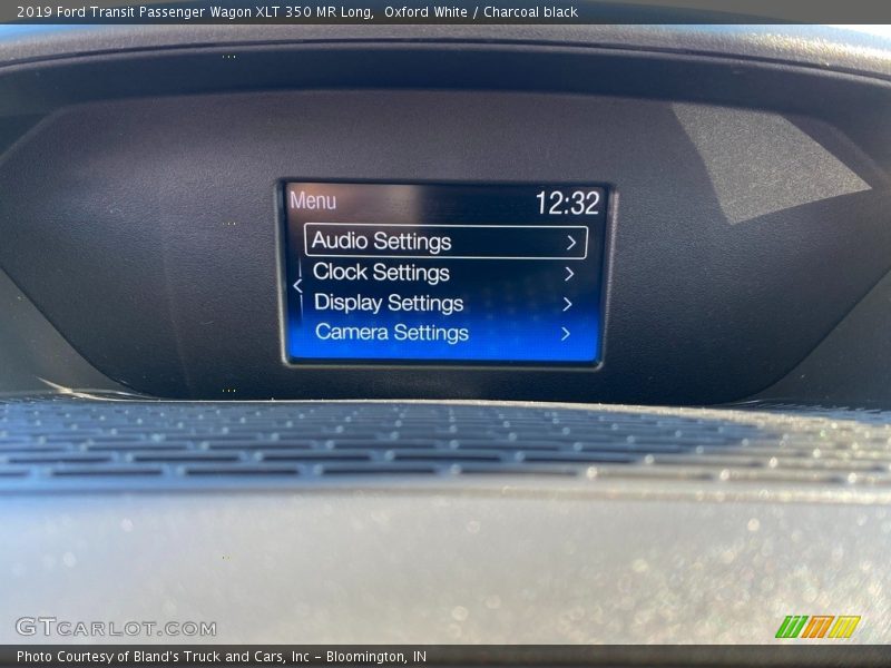 Oxford White / Charcoal black 2019 Ford Transit Passenger Wagon XLT 350 MR Long