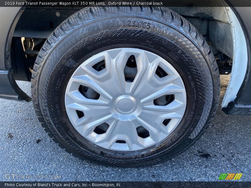 Oxford White / Charcoal black 2019 Ford Transit Passenger Wagon XLT 350 MR Long