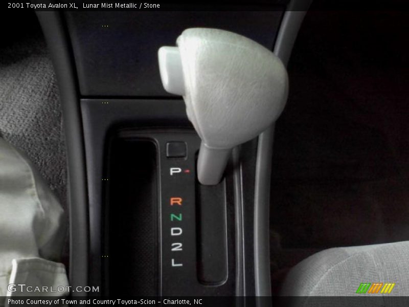 Lunar Mist Metallic / Stone 2001 Toyota Avalon XL