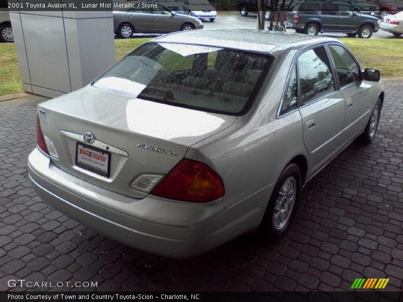 Lunar Mist Metallic / Stone 2001 Toyota Avalon XL