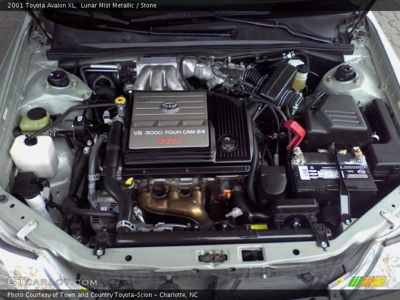 Lunar Mist Metallic / Stone 2001 Toyota Avalon XL