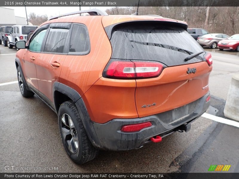 Mango Tango Pearl / Black 2016 Jeep Cherokee Trailhawk 4x4