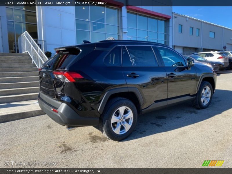 Midnight Black Metallic / Black 2021 Toyota RAV4 XLE AWD