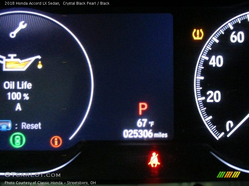 Crystal Black Pearl / Black 2018 Honda Accord LX Sedan