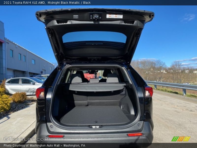 Midnight Black Metallic / Black 2021 Toyota RAV4 XLE AWD
