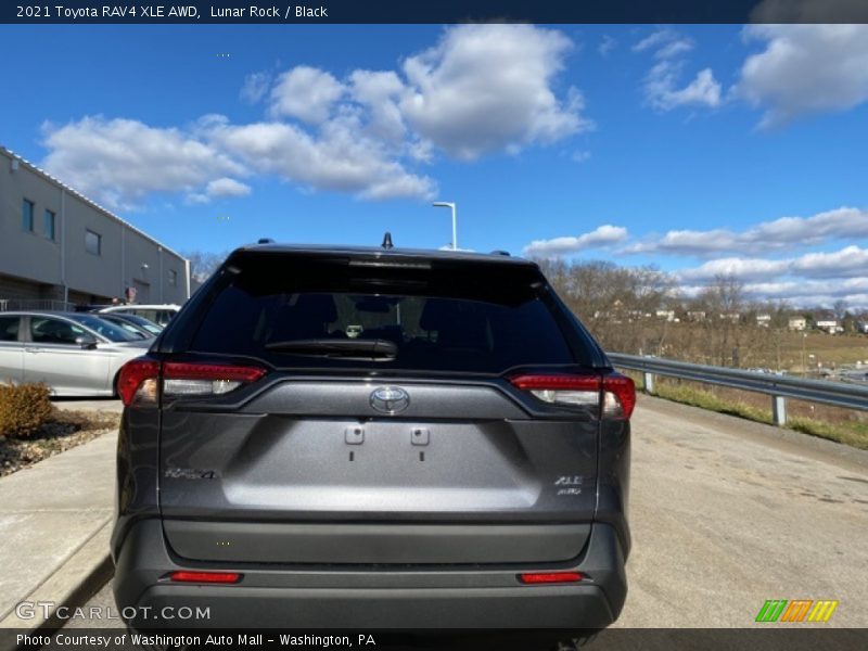 Lunar Rock / Black 2021 Toyota RAV4 XLE AWD