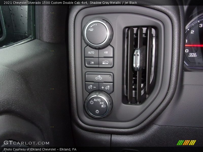 Controls of 2021 Silverado 1500 Custom Double Cab 4x4