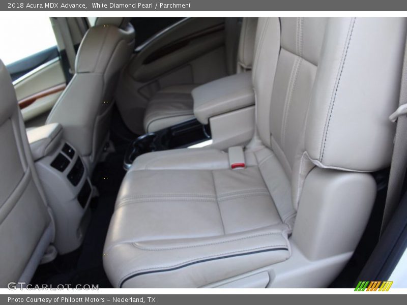 White Diamond Pearl / Parchment 2018 Acura MDX Advance