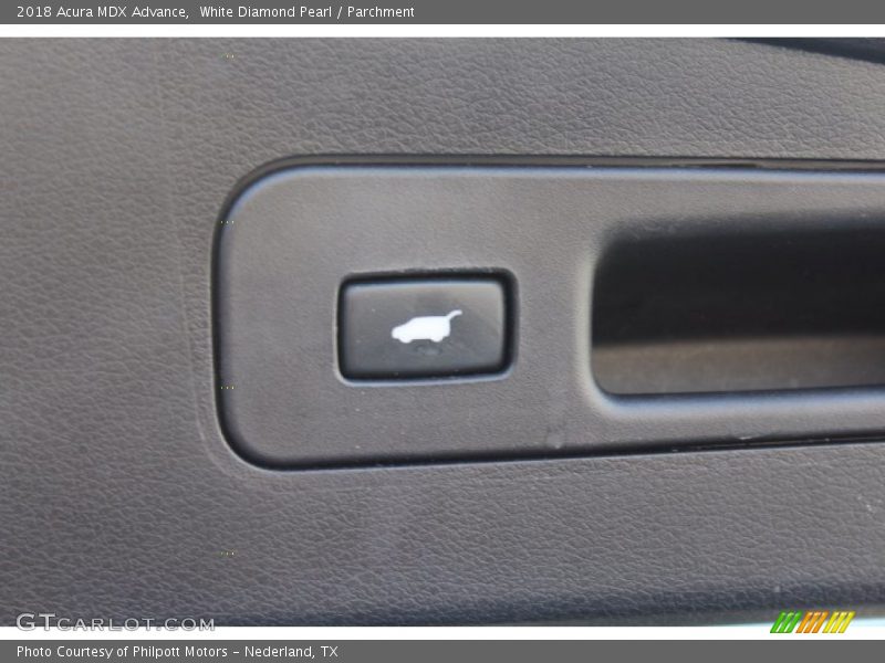 White Diamond Pearl / Parchment 2018 Acura MDX Advance