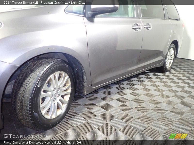 Predawn Gray Mica / Light Gray 2014 Toyota Sienna XLE