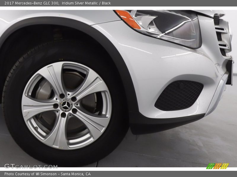 Iridium Silver Metallic / Black 2017 Mercedes-Benz GLC 300