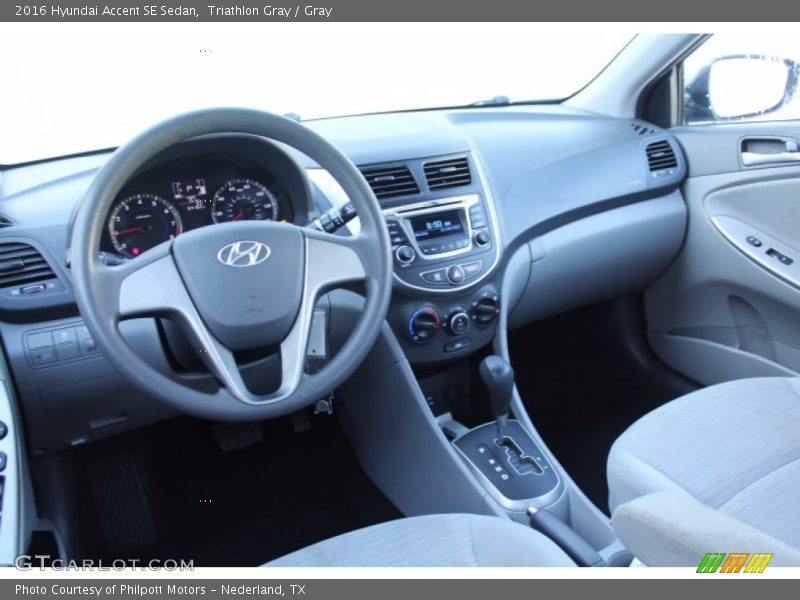 Triathlon Gray / Gray 2016 Hyundai Accent SE Sedan