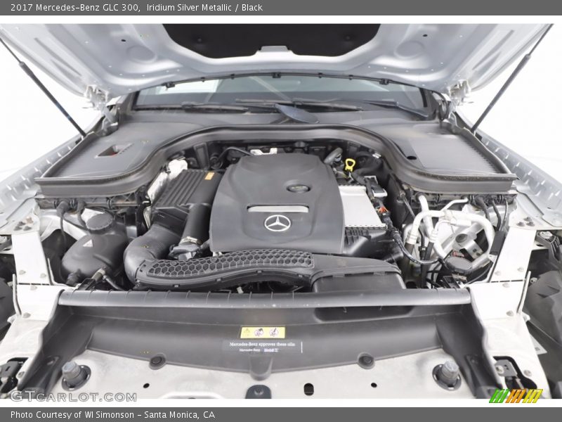 Iridium Silver Metallic / Black 2017 Mercedes-Benz GLC 300