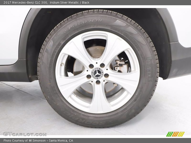 Iridium Silver Metallic / Black 2017 Mercedes-Benz GLC 300