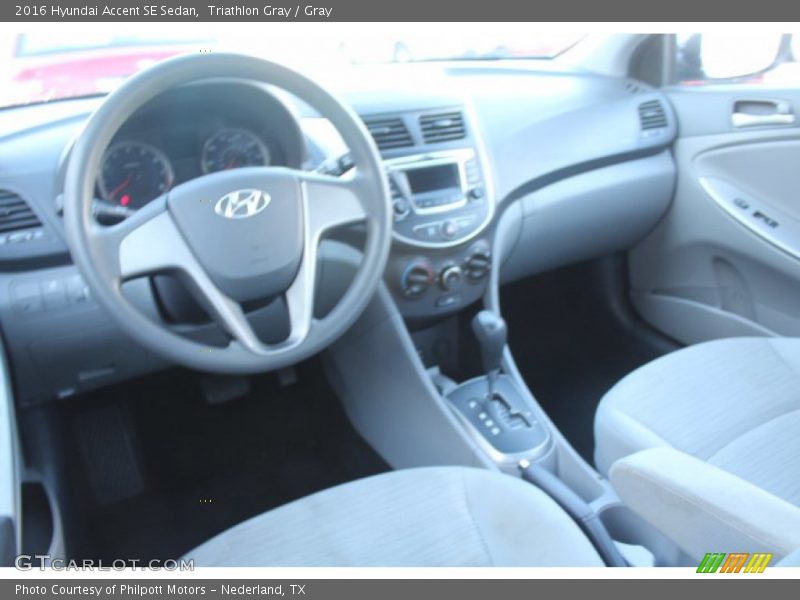 Triathlon Gray / Gray 2016 Hyundai Accent SE Sedan