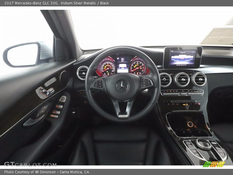 Iridium Silver Metallic / Black 2017 Mercedes-Benz GLC 300