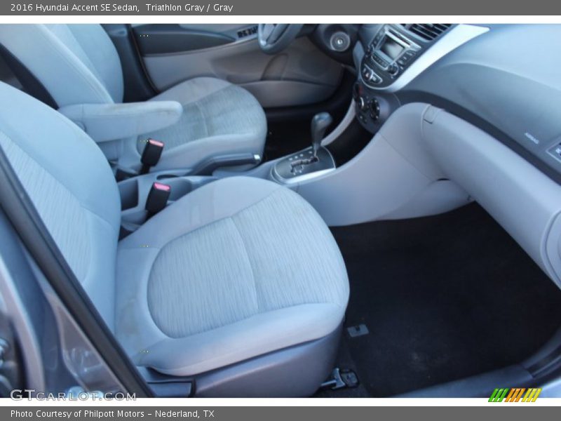 Triathlon Gray / Gray 2016 Hyundai Accent SE Sedan