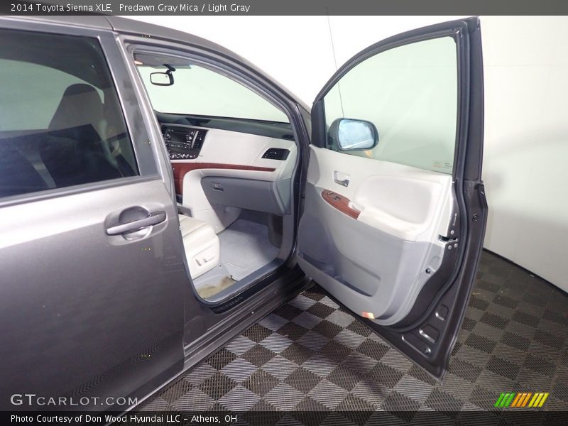 Predawn Gray Mica / Light Gray 2014 Toyota Sienna XLE