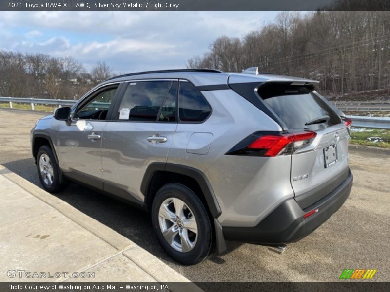Silver Sky Metallic / Light Gray 2021 Toyota RAV4 XLE AWD