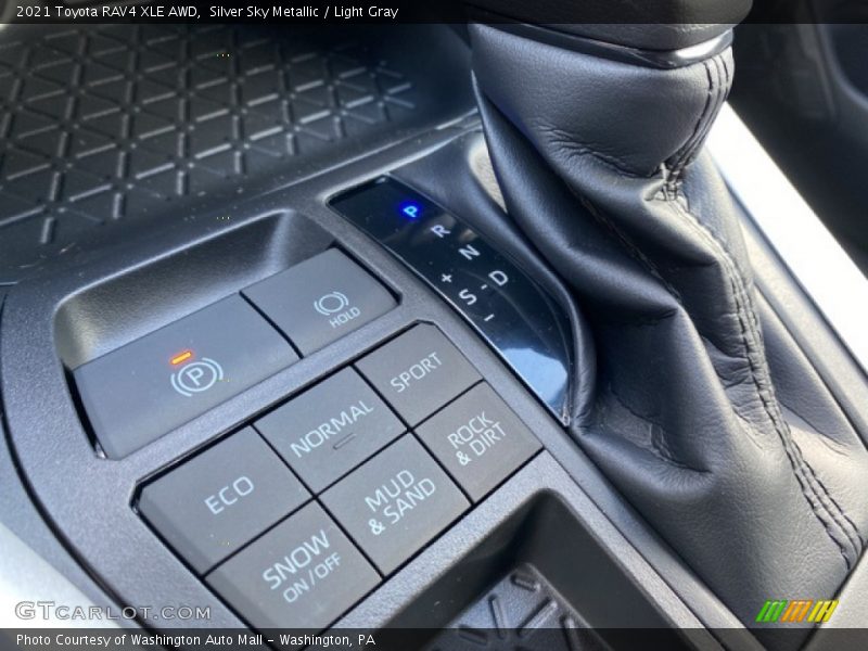 Silver Sky Metallic / Light Gray 2021 Toyota RAV4 XLE AWD